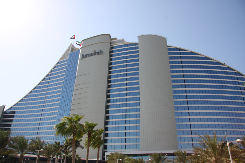 Das Hotel "Jumeira" direkt neben dem Burj al Arab
