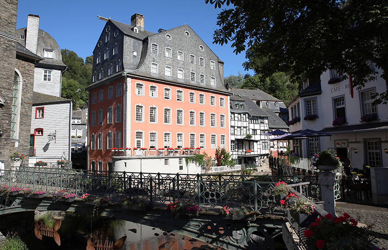 Altstadt Monschau mit Blick auf das Stadtarchiv
