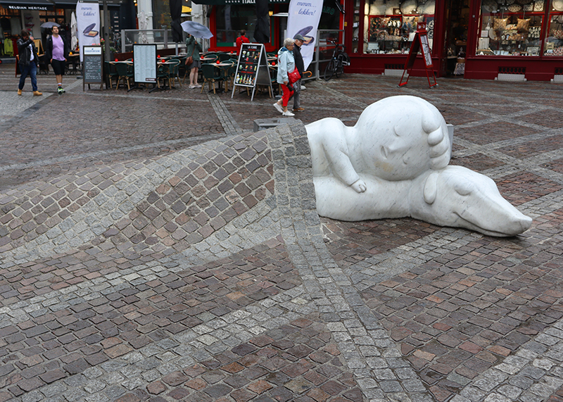 Kunst am Grote Markt, Antwerpen (B)
