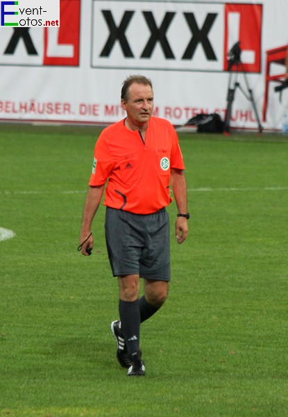 Schiedsrichter Lutz Wagner

