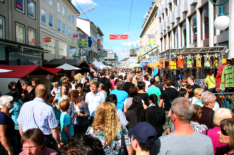 Stadtfest, Sonne, Pfingsten - Tausende besuchten die Kasseler Innenstadt
