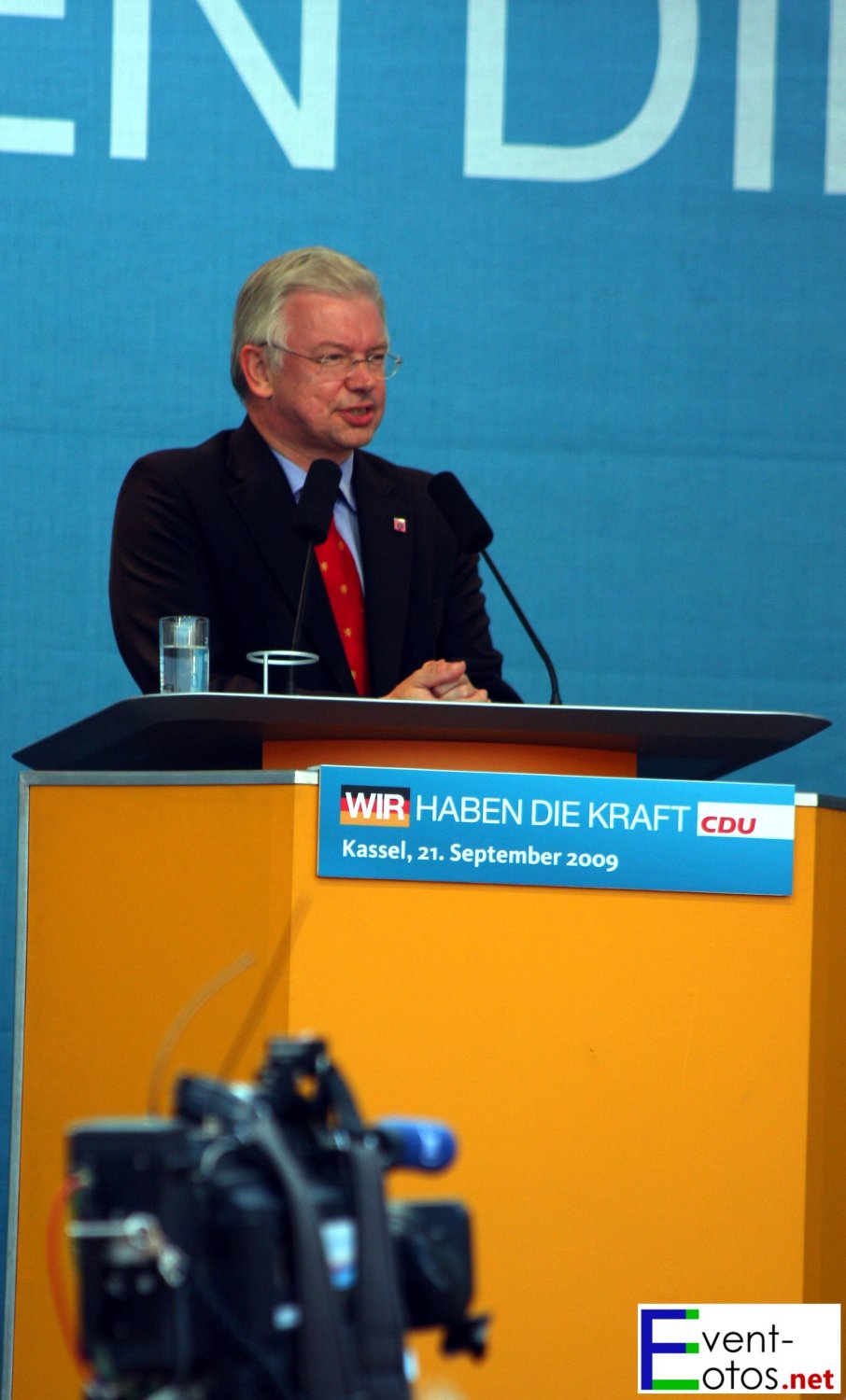 Roland Koch (CDU)
