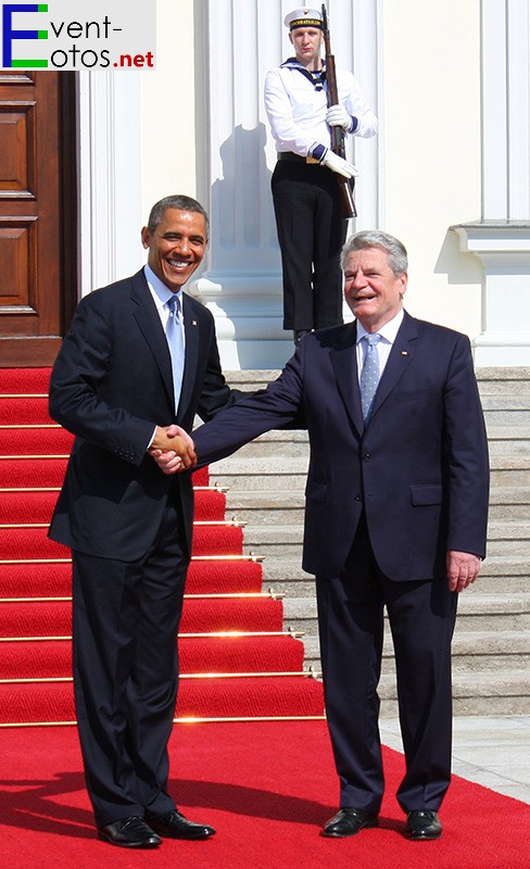 Freundliche BegrÃ¼ÃŸung - Barack Obama und Joachim Gauck
