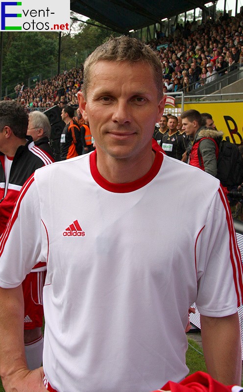 Ex-Schalker - Tamasz Waldoch
